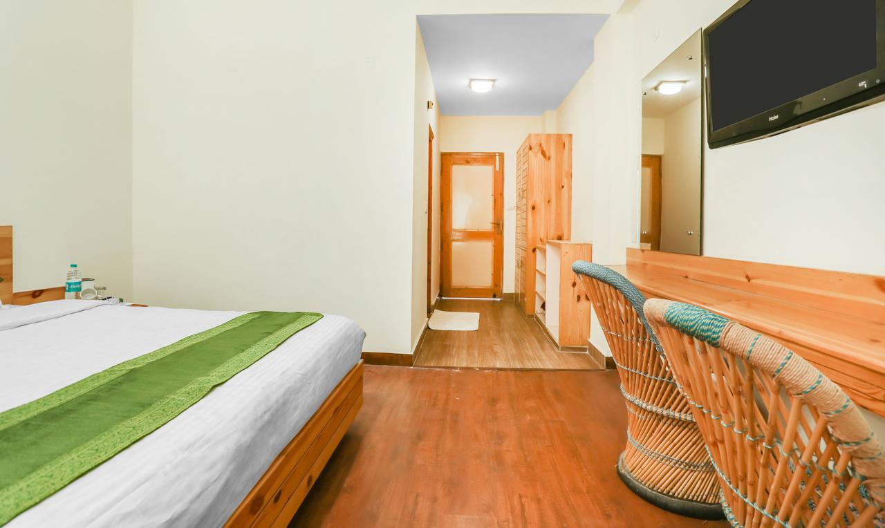 Готель Treebo Manali Retreat Екстер'єр фото