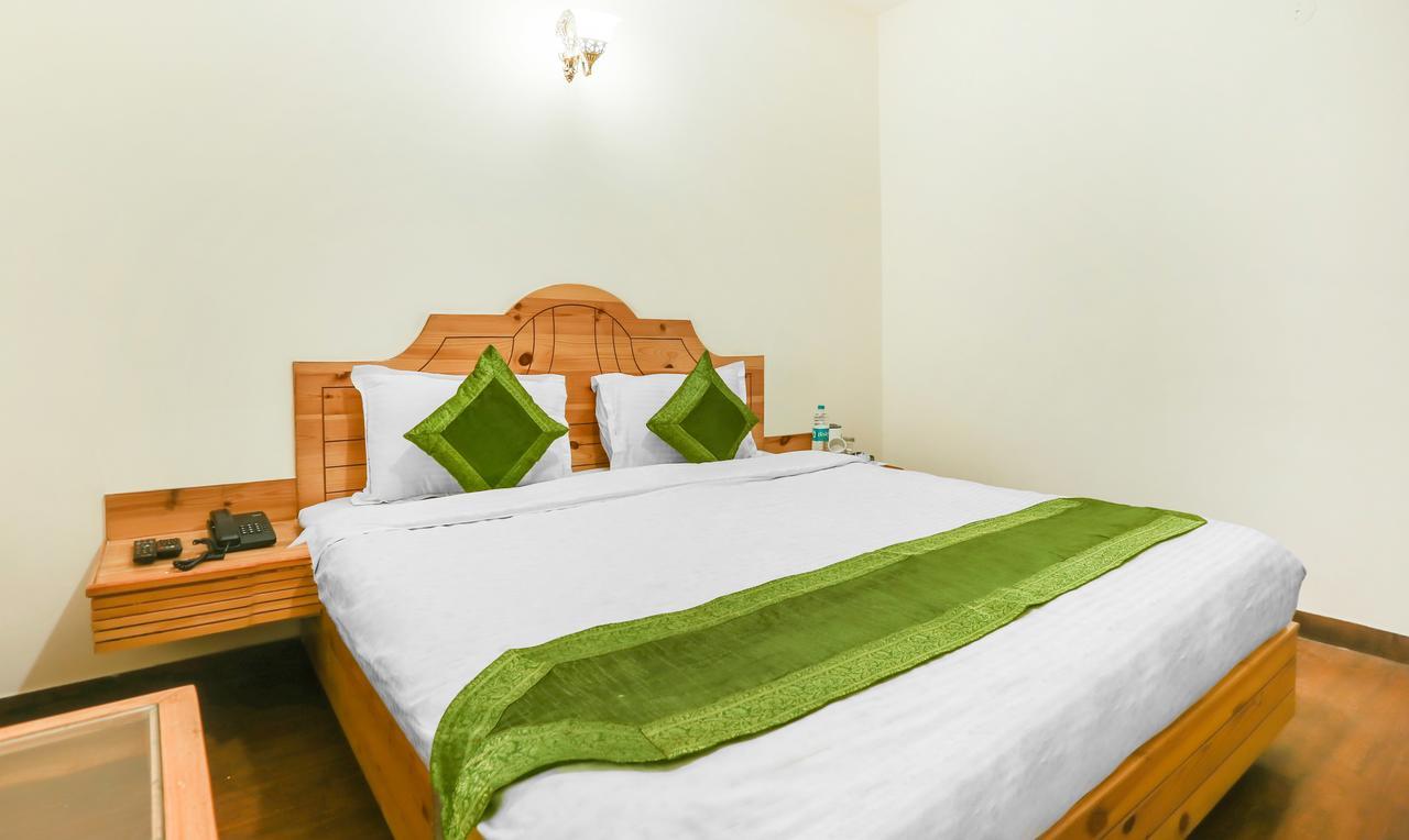 Готель Treebo Manali Retreat Екстер'єр фото